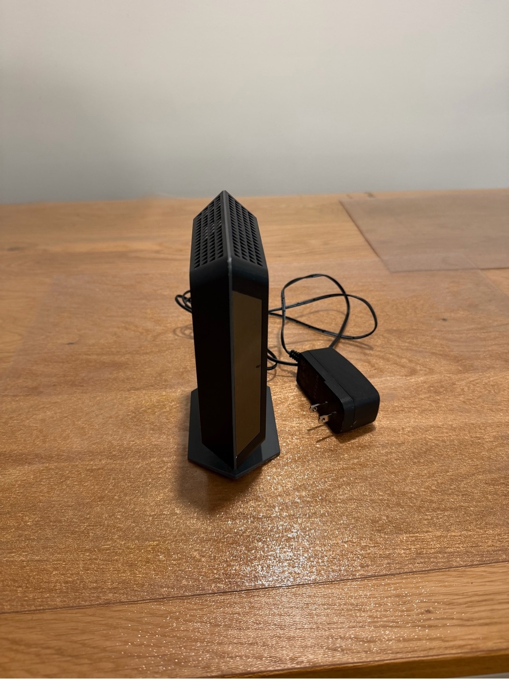 NETGEAR Modem CM700 & Orbi Router RBR50V2 Mesh WiFi System Router + Satellite Co - Picture 10 of 10